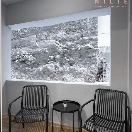 Room8, Nilie Hospitality Mgmt Apartment