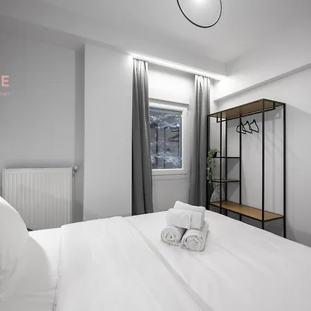 Room8, Nilie Hospitality Mgmt