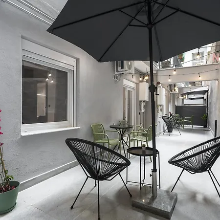 Room8, Nilie Hospitality Mgmt Apartment *