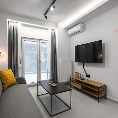 Room8, Nilie Hospitality Mgmt *