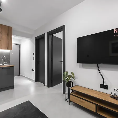 Room8, Nilie Hospitality Mgmt