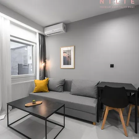 Room8, Nilie Hospitality Mgmt *