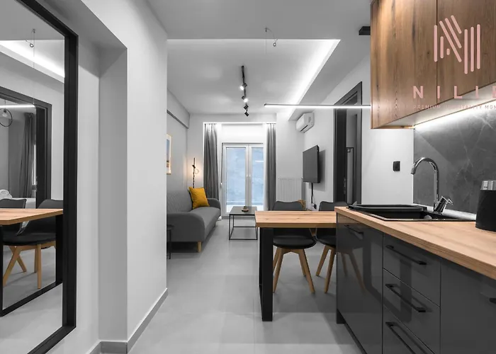 Room8, Nilie Hospitality Mgmt Szaloniki