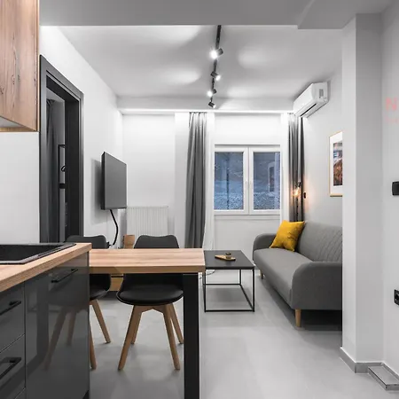 Room8, Nilie Hospitality Mgmt Апартаменты *