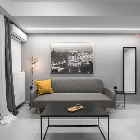 Room8, Nilie Hospitality Mgmt * Салоники
