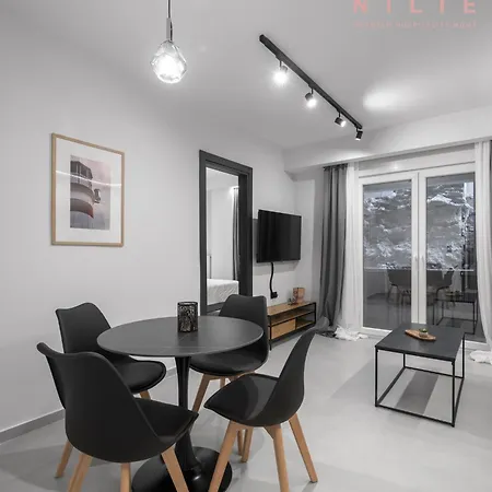 Room8, Nilie Hospitality Mgmt * Салоники