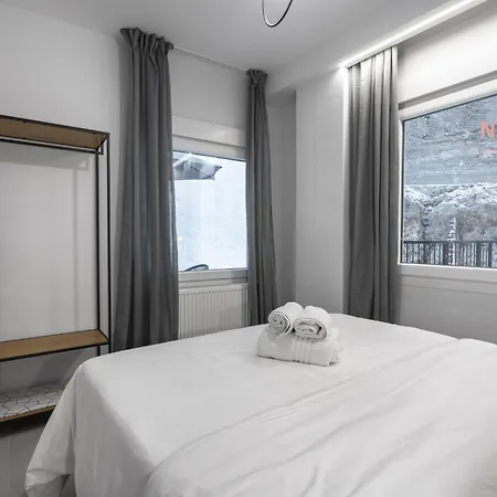 Room8, Nilie Hospitality Mgmt Апартаменты
