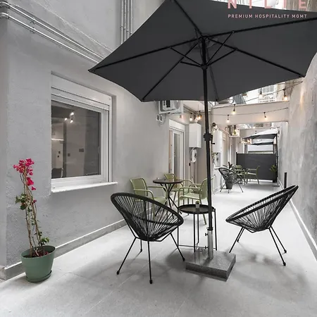 Room8, Nilie Hospitality Mgmt Апартаменты Салоники
