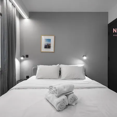 Room8, Nilie Hospitality Mgmt Апартаменты