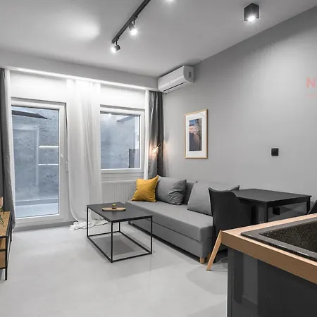 Room8, Nilie Hospitality Mgmt Апартаменты Салоники