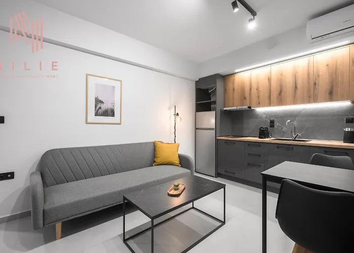Room8, Nilie Hospitality Mgmt * Tessalónica