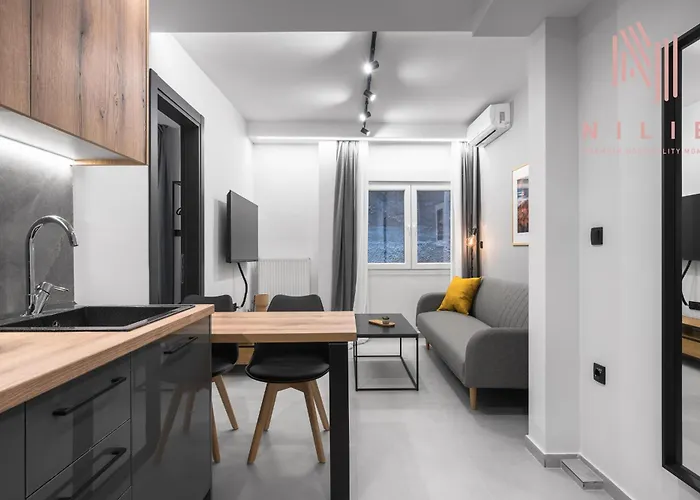 Room8, Nilie Hospitality Mgmt Apartamento *