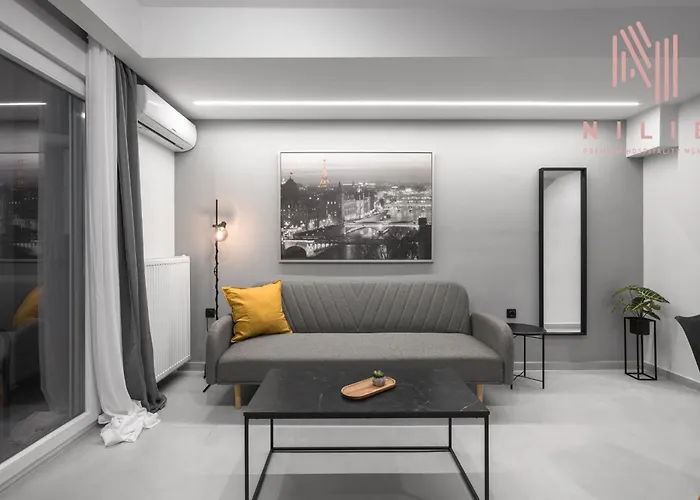 Room8, Nilie Hospitality Mgmt * Tessalónica