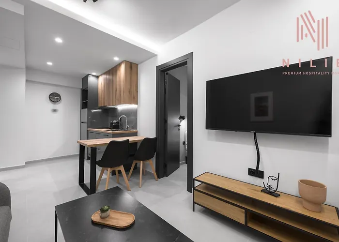 Room8, Nilie Hospitality Mgmt