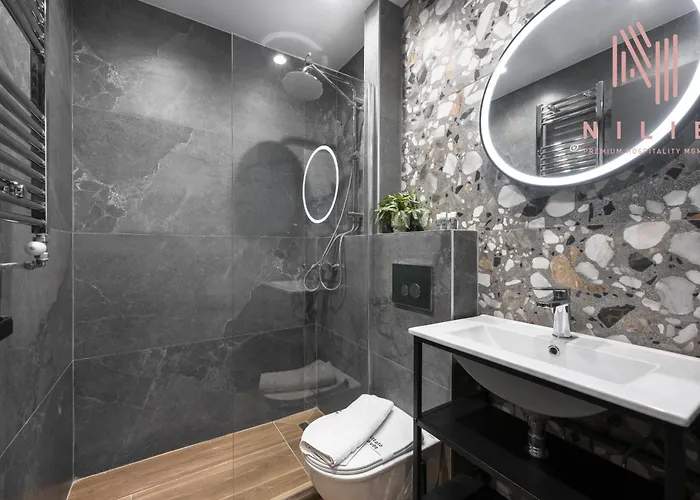 Room8, Nilie Hospitality Mgmt Apartamento *