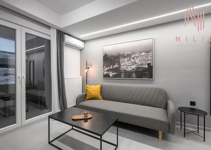 Room8, Nilie Hospitality Mgmt * Tessalónica