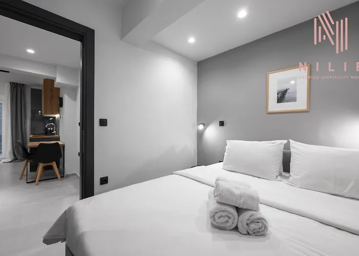 Room8, Nilie Hospitality Mgmt * Tessalónica